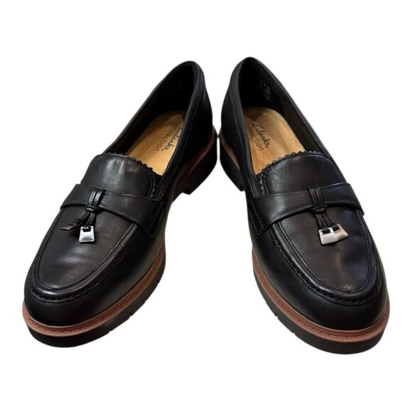 Clarks® Westlynn Bella Loafer (Women) | Nordstromrack Clarks Women\'s Westlynn Bella Lug Sole Black Leather Comfort Loafers 9